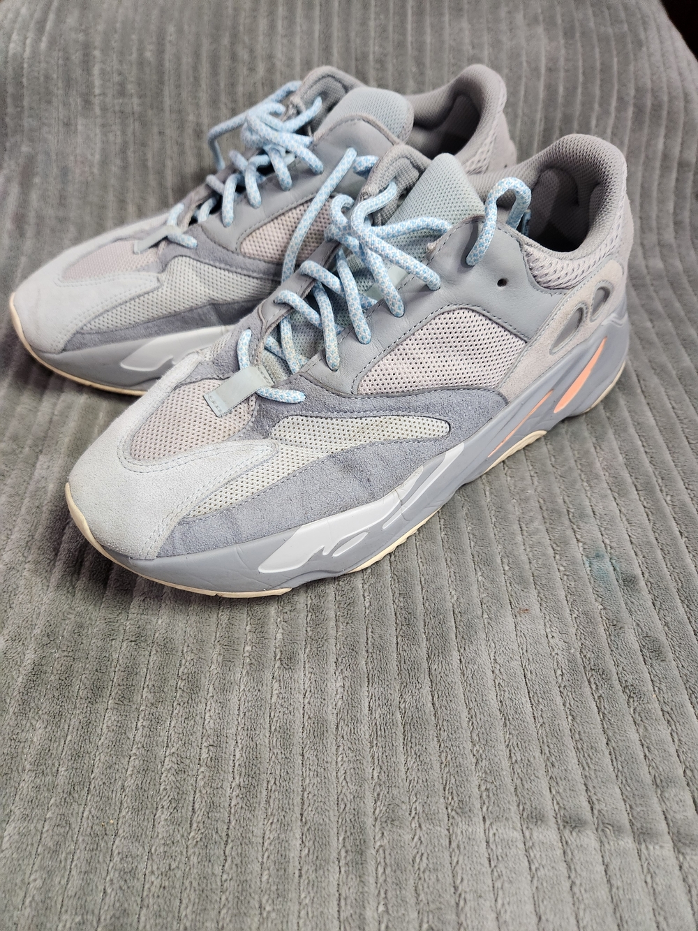 adidas Yeezy Boost 700 Inertia  men's 10.5 W 12 350 V2 Kanye Wave runner sneaker